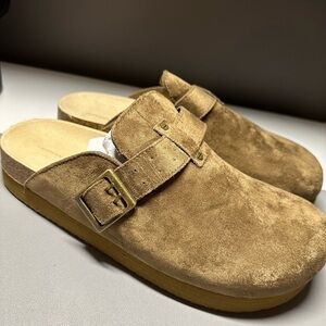 American Eagle platform clogs